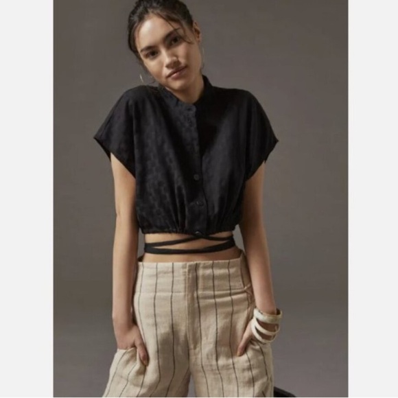 Anthropologie Shirt Women's Black/Navy Medium
Corey Lynn Calter Cropped - Picture 1 of 7